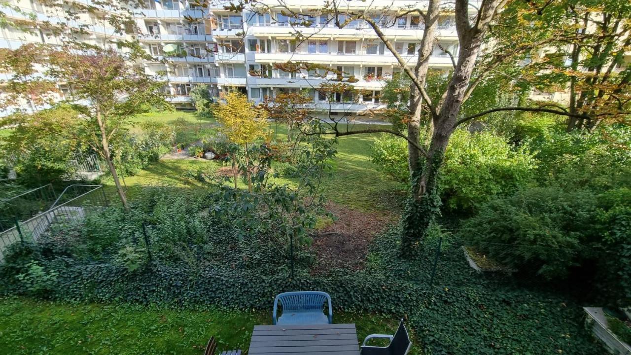 Schwabing Studio With Garden Views München Buitenkant foto